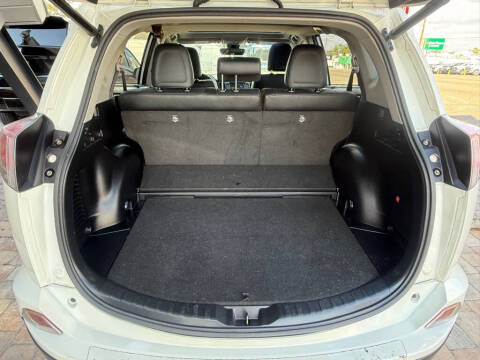 2016 Toyota RAV4 Hybrid Limited