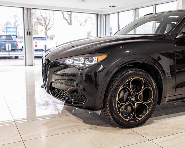 2025 Alfa Romeo Stelvio