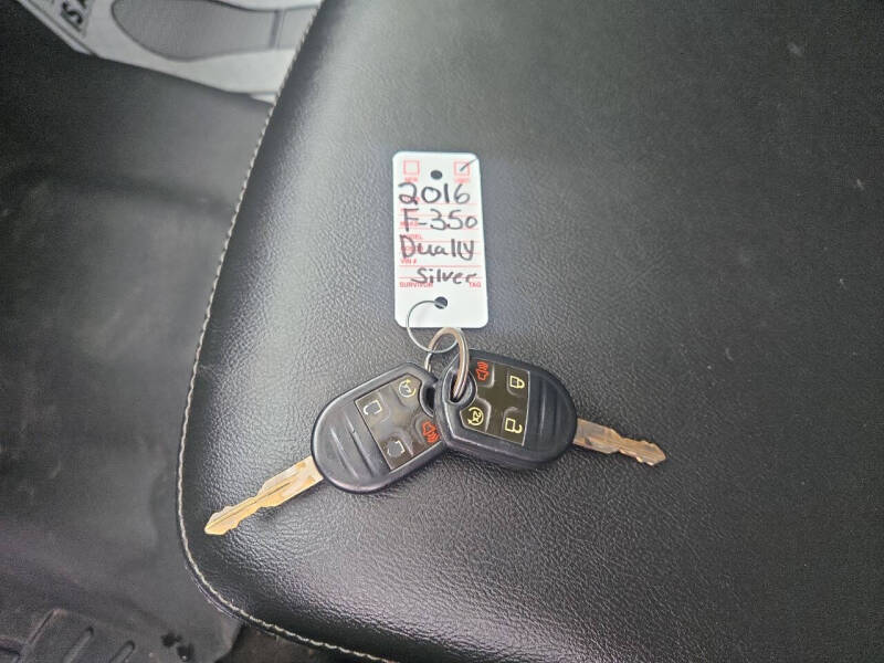 2016 Ford F-350 Super Duty Lariat