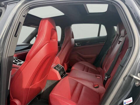 2018 Porsche Panamera 4