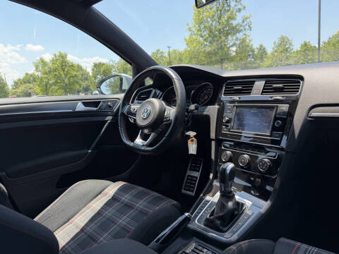 2018 Volkswagen Golf GTI S