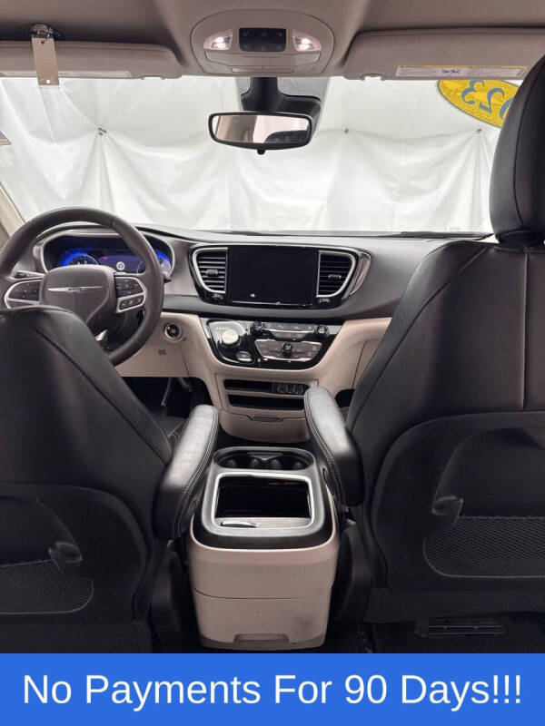 2023 Chrysler Pacifica Touring L