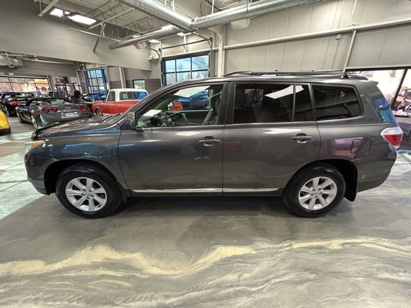 2011 Toyota Highlander SE