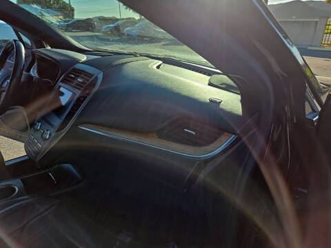 2019 Lincoln MKC Select