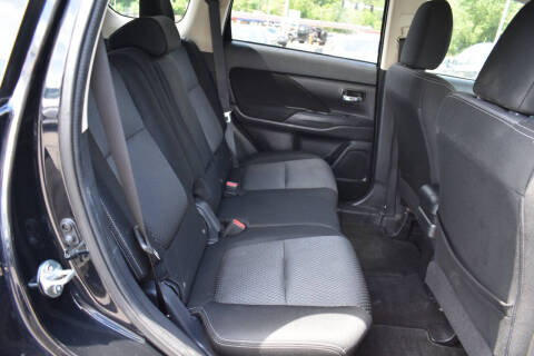 2018 Mitsubishi Outlander ES