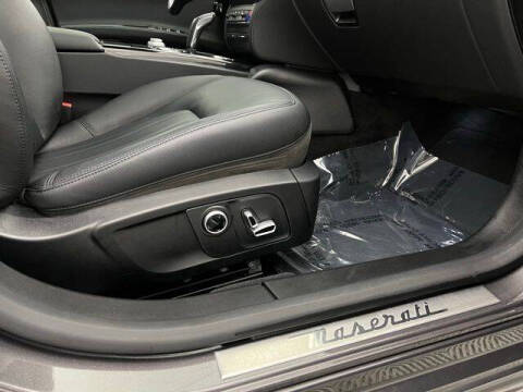 2022 Maserati Ghibli Modena Q4