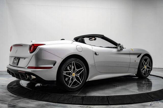 2016 Ferrari California T