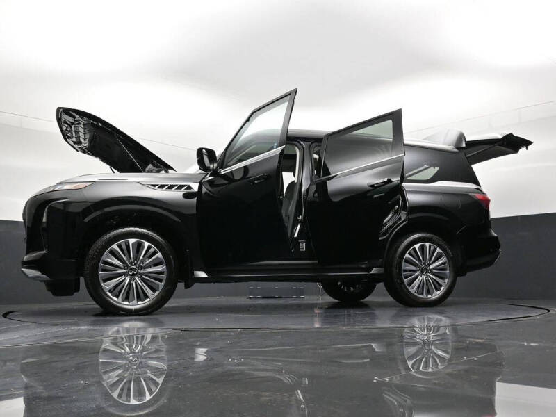 2026 Infiniti QX80 Luxe