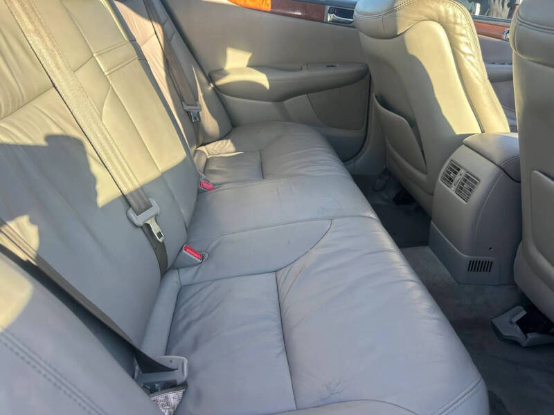 2005 Lexus ES 330