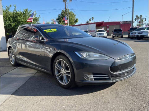 2015 Tesla Model S