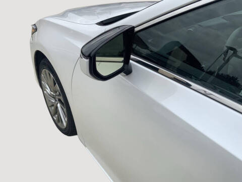 2023 Lexus ES 300h Luxury