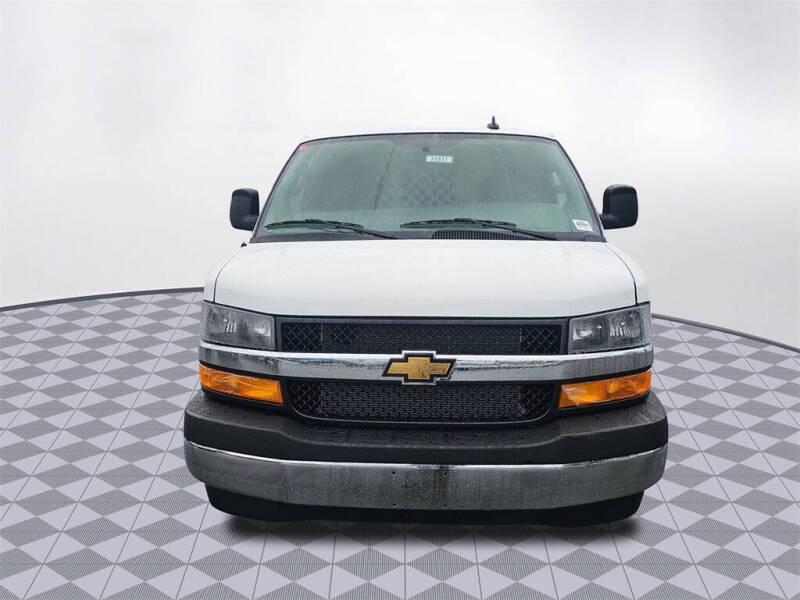 2025 Chevrolet Express 2500