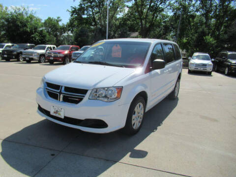 2017 Dodge Grand Caravan for sale at Aztec Motors in Des Moines IA