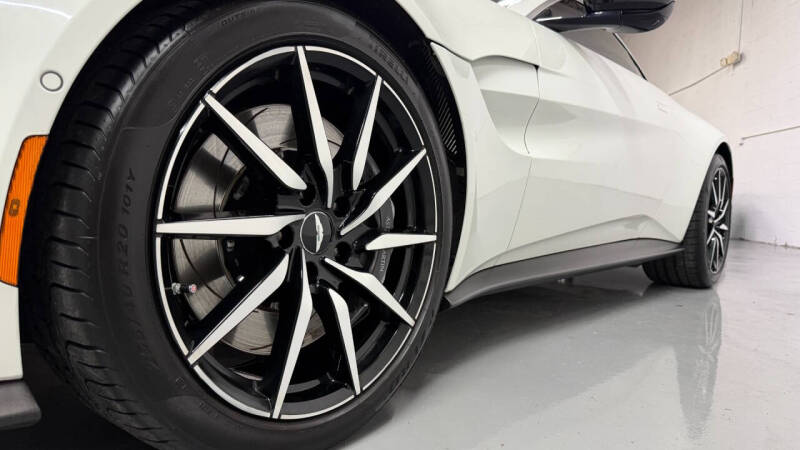 2019 Aston Martin Vantage