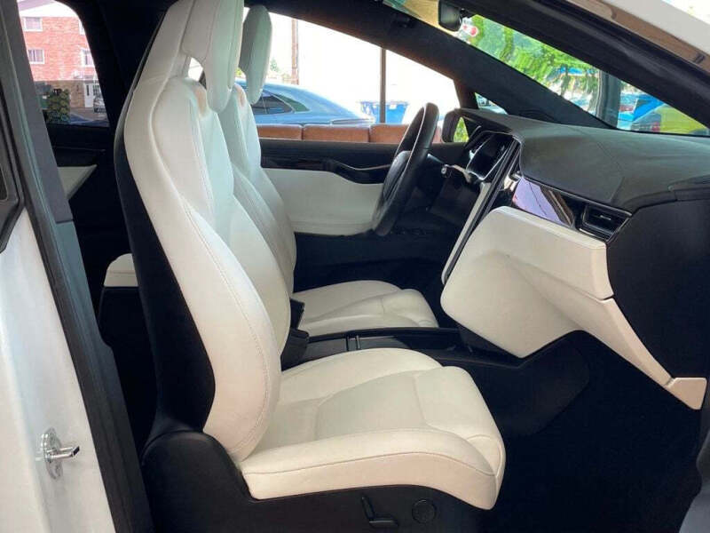 2018 Tesla Model X 75D