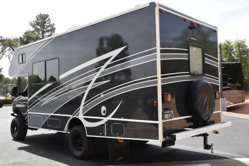 2012 Ford E-Series E-450 SD