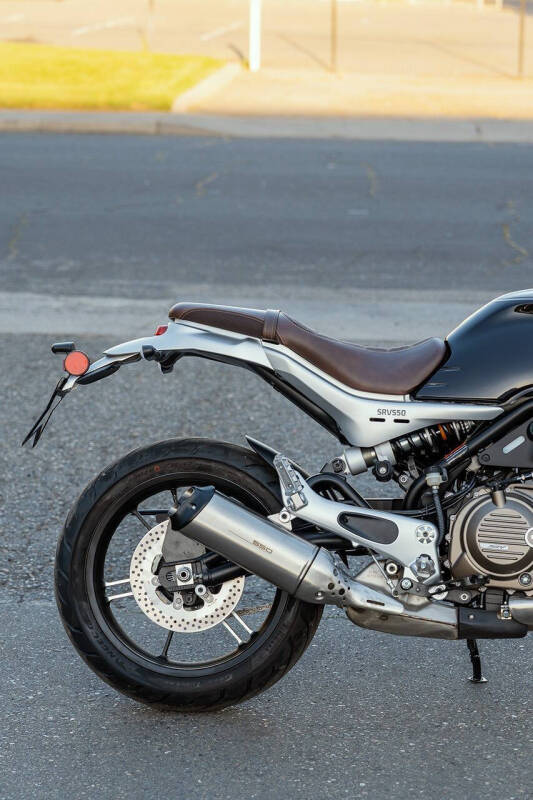 2023 QJMotor SRV550