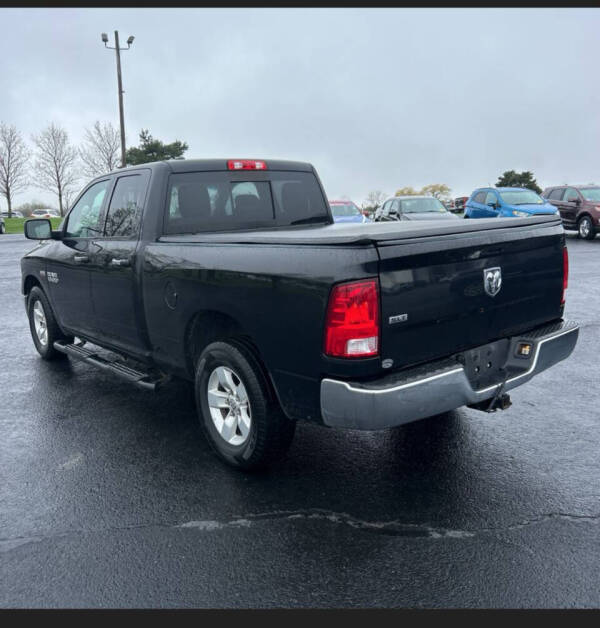 2017 RAM 1500 SLT
