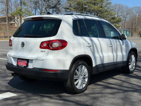 2011 Volkswagen Tiguan S 4Motion