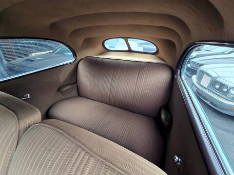1940 Ford 2 door sedan