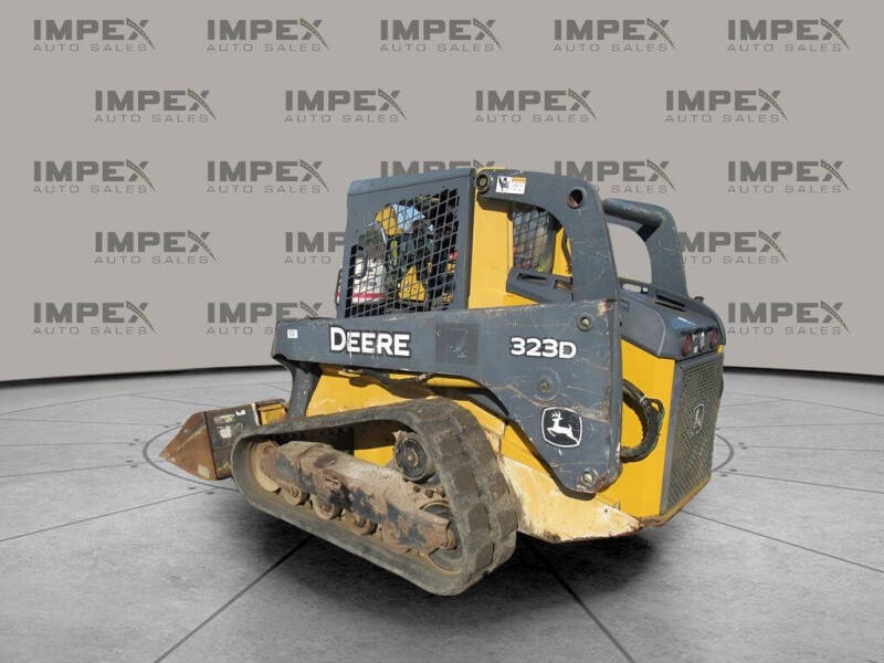 2010 John Deere 323D