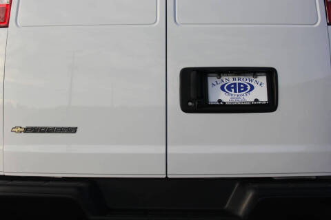 2025 Chevrolet Express 3500