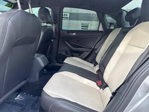 2020 Volkswagen Jetta R-Line