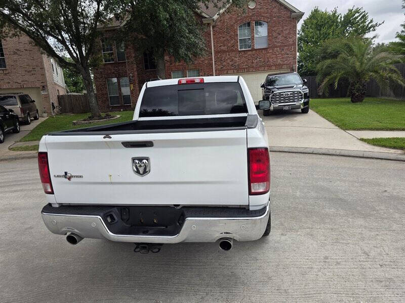 2016 RAM 1500 SLT