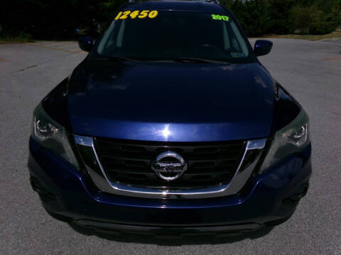 2017 Nissan Pathfinder SV