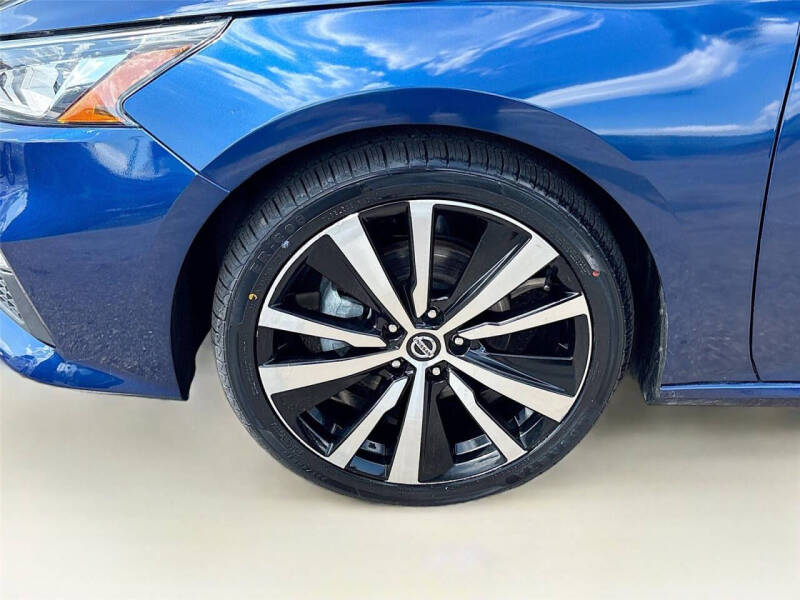 2022 Nissan Altima 2.5 SR