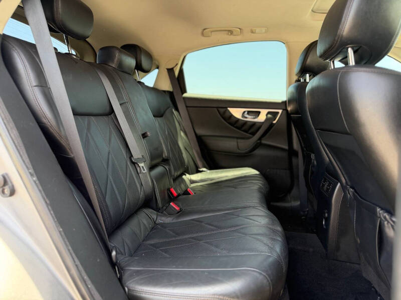 2009 Infiniti FX35