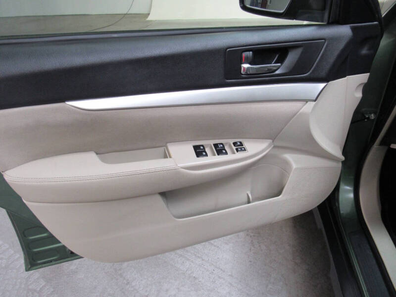 2013 Subaru Outback 2.5i