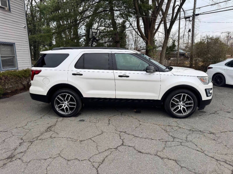 2017 Ford Explorer Sport