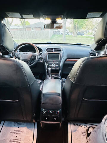 2017 Ford Explorer Platinum