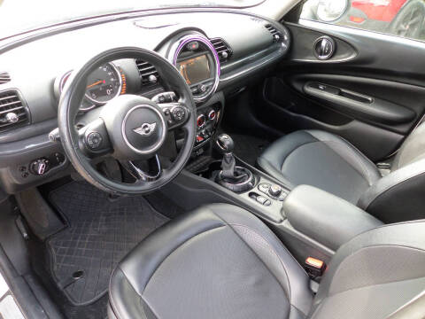 2017 MINI Clubman Cooper