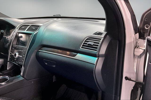 2017 Ford Explorer Platinum