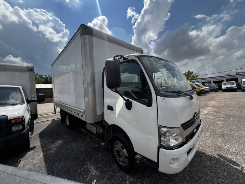 2017 Hino 155