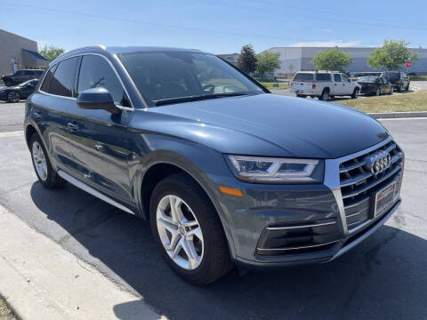 2018 Audi Q5 2.0T quattro Premium Plus