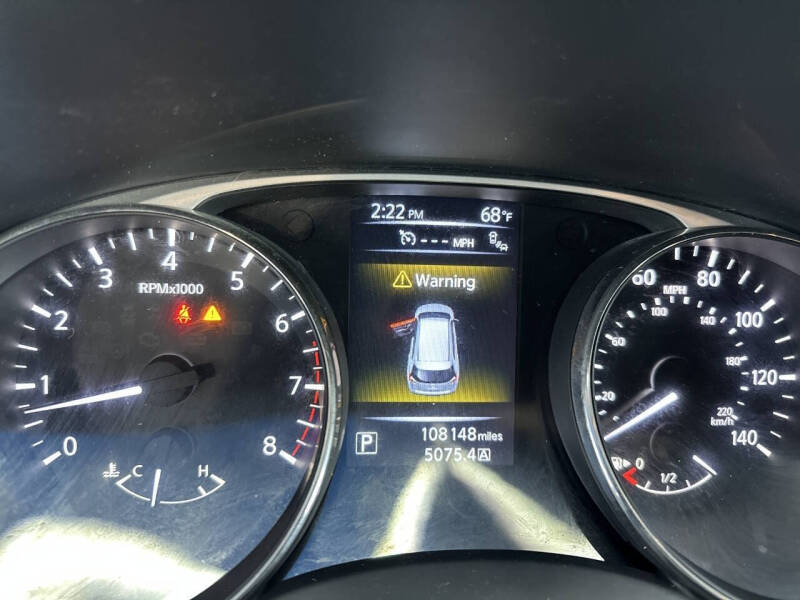 2016 Nissan Rogue SV