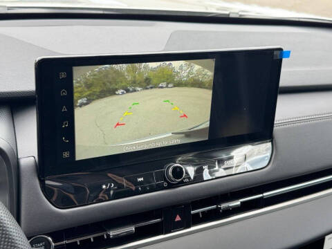 2025 Mitsubishi Outlander ES