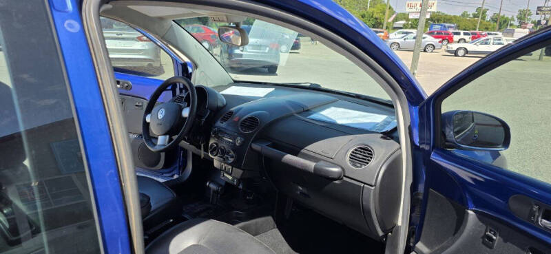 2008 Volkswagen New Beetle S