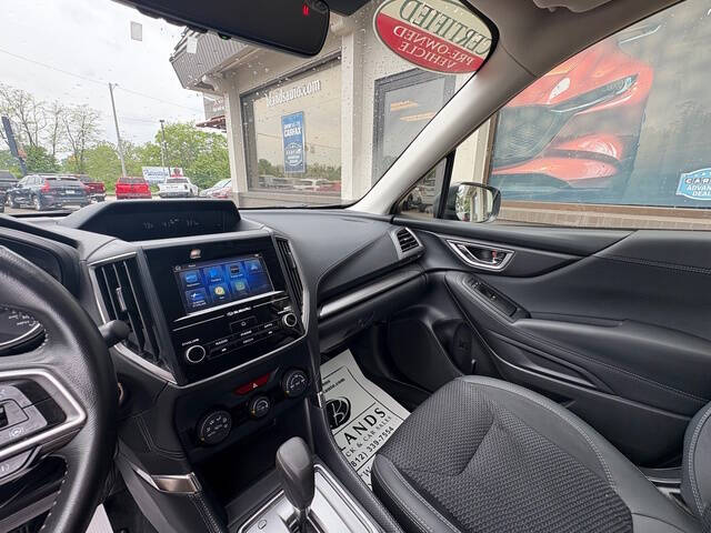 2024 Subaru Forester Premium