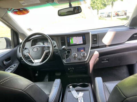 2015 Toyota Sienna