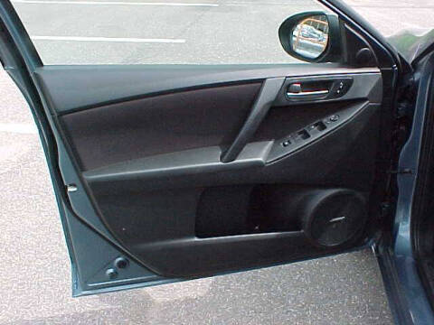 2011 Mazda MAZDA3 i Touring