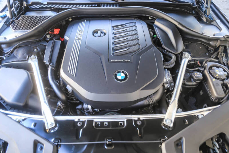 2025 BMW 8 Series 840i xDrive