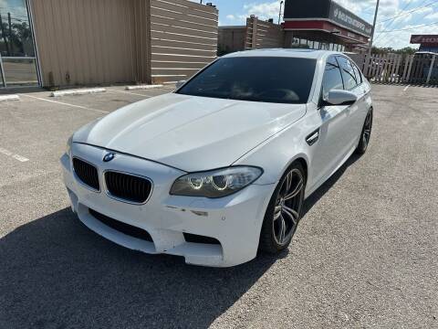 2013 BMW M5 for sale at lunas autoshop in Pasadena TX