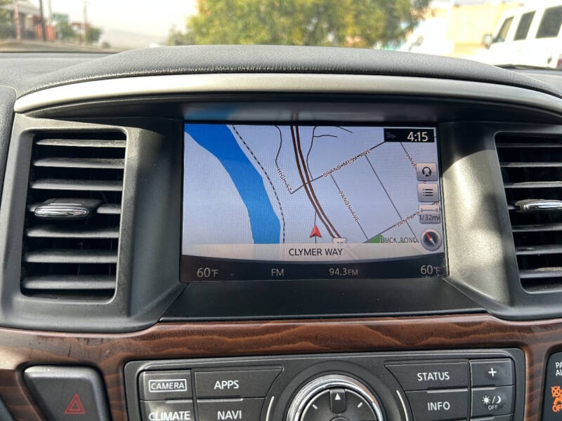 2017 Nissan Pathfinder Platinum