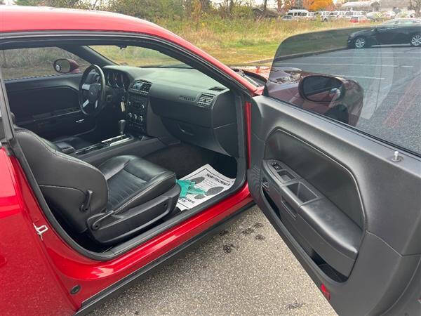 2010 Dodge Challenger SE