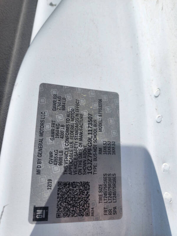 2020 GMC Savana LT 3500