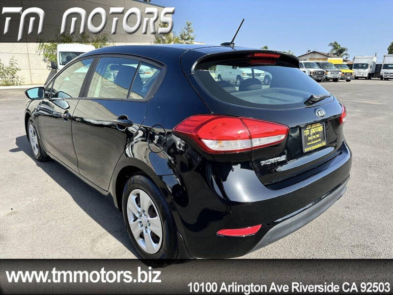 2017 Kia Forte5 LX